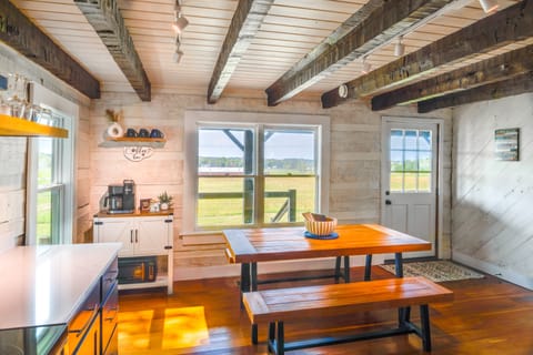 ~ 10 Mi to Downtown: Murfreesboro Area Cabin House in Tennessee