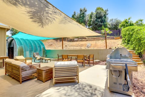 Peaceful Vista House w/ Gas Grill: 1 Mi to Dtwn! House in Vista