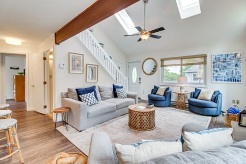 Spacious Family Retreat: Pocono Home w/ Deck House in Tunkhannock Township