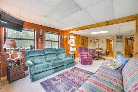 Cozy Onaway Vacation Rental w/ Deck & Fire Pit! House in Michigan