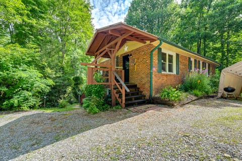 Affordable, Artsy, Unique! Blue Ridge Mtn-View Gem House in Stecoah