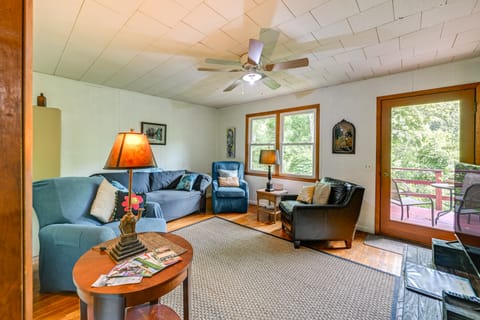Affordable, Artsy, Unique! Blue Ridge Mtn-View Gem House in Stecoah