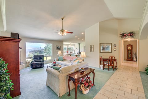 Moyie Springs Home w/ Views, Near Kootenay River! House in Idaho