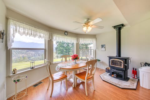 Moyie Springs Home w/ Views, Near Kootenay River! House in Idaho