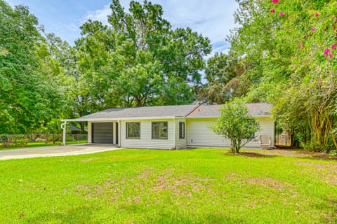 Ocala Home w/ Fenced Yard Near WEC: Dogs Welcome! House in Florida