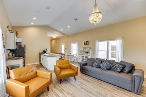 ~ 2 Mi to Boat Ramp: Steinhatchee River Cottage House in Florida