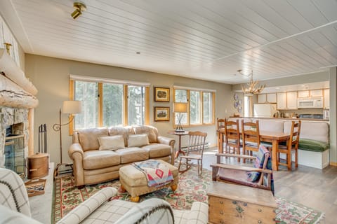 Walk to Beaver Creek Village: Cozy Condo! Apartment in Beaver Creek