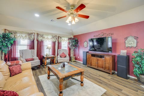 San Antonio Home - Outdoor Oasis & Greenbelt Views House in San Antonio