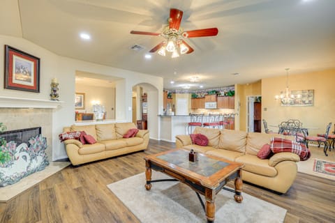 San Antonio Home - Outdoor Oasis & Greenbelt Views House in San Antonio