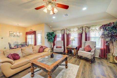 San Antonio Home - Outdoor Oasis & Greenbelt Views House in San Antonio