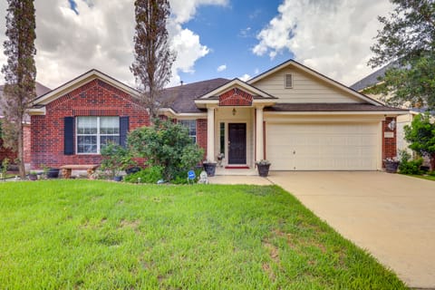 San Antonio Home - Outdoor Oasis & Greenbelt Views House in San Antonio