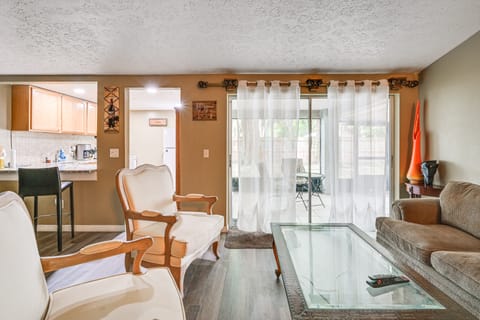 Home w/ Lanai: 12 Mi to Busch Gardens Tampa Bay! House in Lake Magdalene