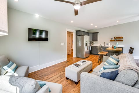 Dock Access & Patio! Waterfront Apt in Hartwell Apartment in Reed Creek