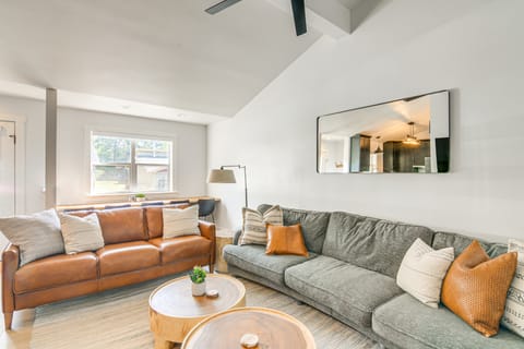 Steps to Lake Pagosa! Remodeled Home w/ Sleds Apartment in Colorado