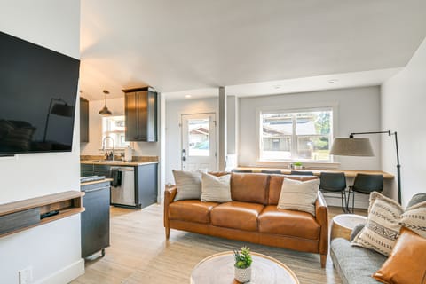 Steps to Lake Pagosa! Remodeled Home w/ Sleds Apartment in Colorado