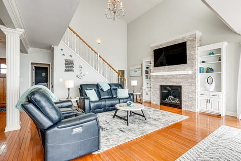 Waterfront Bliss: Wheeler Lake Retreat w/ Dock! House in Wheeler Lake