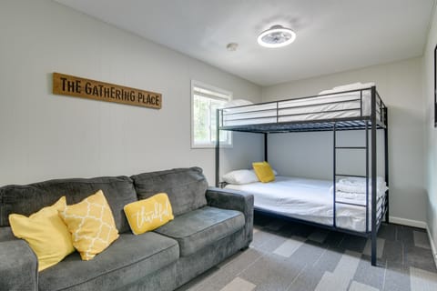 Table Rock Lake Condo: Boat, Fish, Swim! Apartment in Kimberling City