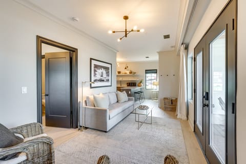 Downtown Ludington Modern Condo w/ Great Views! Apartment in Ludington