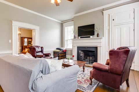 Vineyard Retreat at George Vest Historical Home House in Ohio