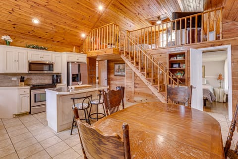 Greers Ferry Home w/ Fire Pit Near Shiloh Marina! House in Greers Ferry Lake