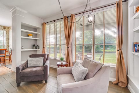 Community Amenities at Spacious Orlando Home! House in Orlando