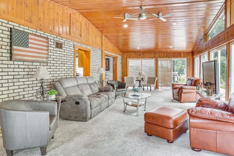 Spacious Ohio Family Home on 5-Acre Property! House in Ohio