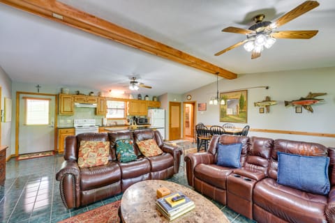 Flippin Home w/ Fire Pit: Walk to White River! House in Arkansas