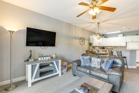 Golfer's Paradise: Myrtle Beach Gem w/ Course View Apartment in Carolina Forest