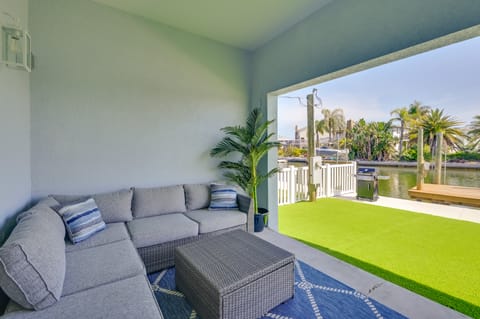 Steps to Dock & Sand! Waterfront Hudson Retreat Apartment in Hudson