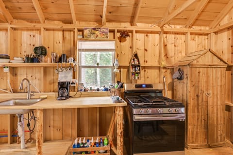 Riverfront Greenbush Studio w/ Porch & Views! Apartment in Penobscot