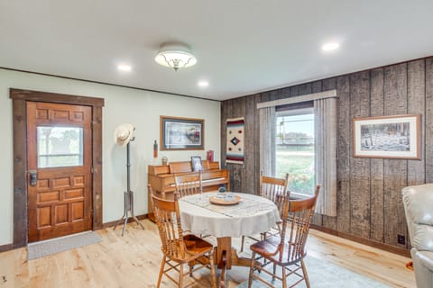 Erie Farmhouse w/ Fire Pit + Grill: Pets Welcome! House in Ozark Mountains