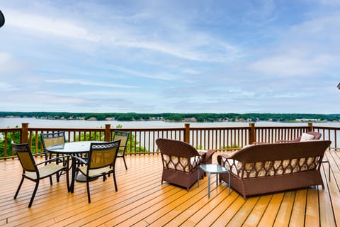 Spacious Osage Beach Home w/ Panoramic Lake Views House in Osage Beach