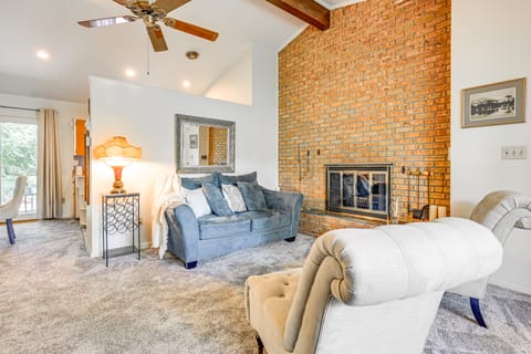 3 Mi to Michigan State: Duplex w/ Patio in Lansing Apartment in Lansing