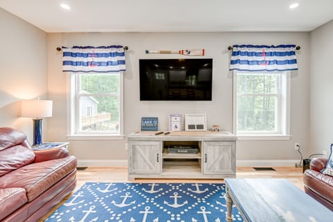 Square Pond Vacation Rental w/ Boat Dock & View! House in Acton