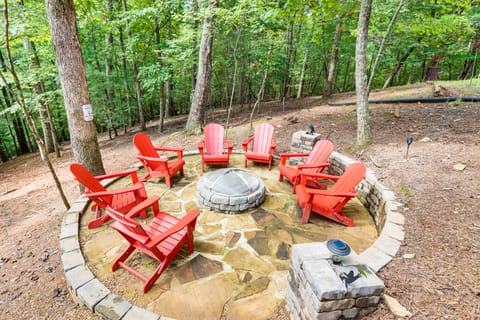 'Next Stop Heaven' Game Room & Multiple Decks House in Georgia