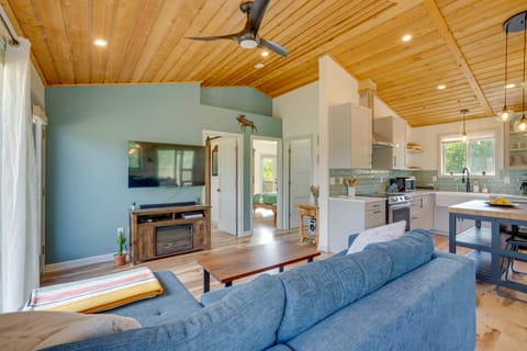 24-00050 Mtn Views & Deck: Fairplay Cabin House in Park County