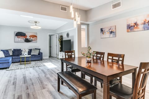 7 Mi to Beach: Updated Home w/ Pool in Seminole House in Pinellas Park