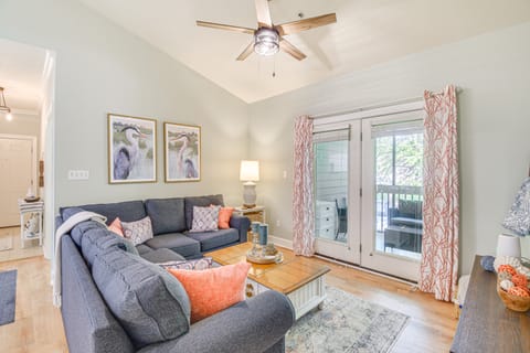 Snowbirds Welcome: Foley Condo w/ Pool Access Apartment in Foley