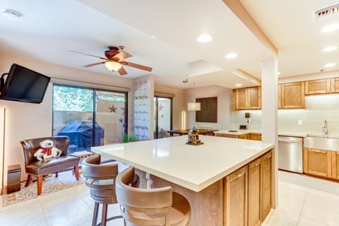 Community Pool Access: Chic Palm Springs Condo Apartment in Palm Springs