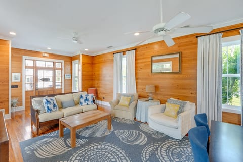 Beach & Pool Access: Peaceful St Teresa House House in Florida