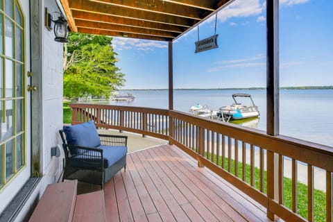 Charming Bear Lake Cottage w/ Dock & Paddleboards! Cottage in Michigan