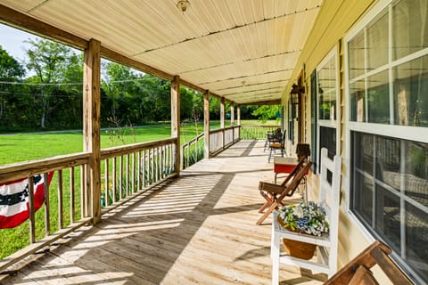 Peaceful McEwen Home w/ Spacious Yard! House in Tennessee