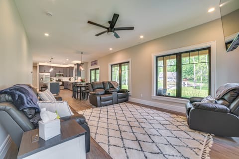 Fire Pit & Lake Views: Cozy Crooked River Retreat! Cottage in Michigan