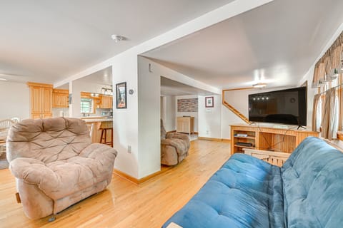 Pet-Friendly Home w/ Beach in Northville! House in Great Sacandaga Lake