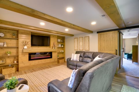 Modern Burkesville Home: 2 Mi to Dale Hollow Lake! House in Tennessee