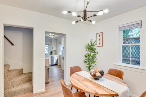 Pet Friendly <1 mile to downtown South Bend House in South Bend