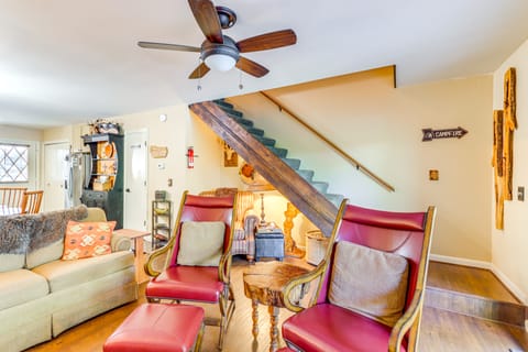 Blue Ridge Lake Townhome ~ 7 Mi to Scenic Railway! Apartment in Blue Ridge Lake