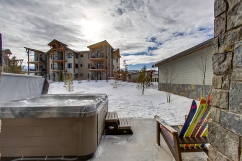 Modern Elk Creek Condo w/ Hot Tub & Heated Floors Apartment in Fraser