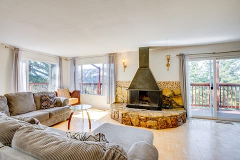 Scenic Home w/ Sauna - 7 Mi to Heavenly Mountain! House in Round Hill Village