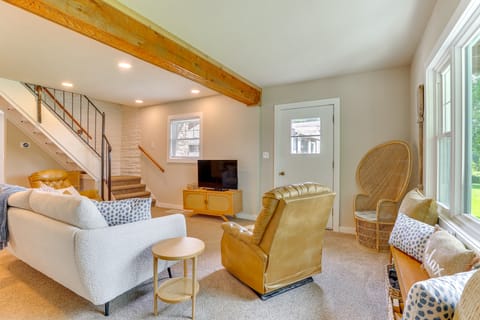 Spacious Getaway w/ Boat Dock in East Troy! House in Wisconsin